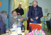 VIP's unterhalten sich mit anderen G�sten